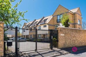 Flat 3, Limetree Court, East End Road, Finchley, London N2 0XH
