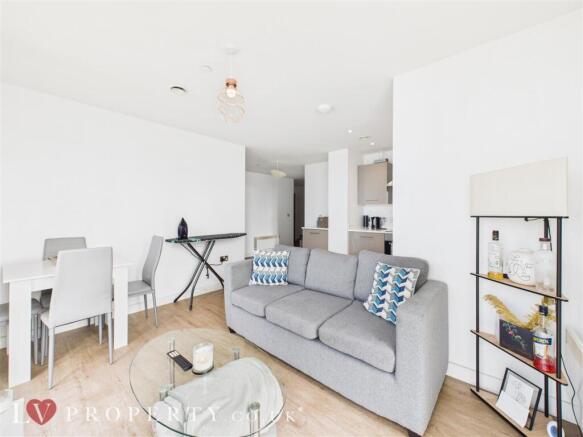 CAM05016G0-PR0105-ST