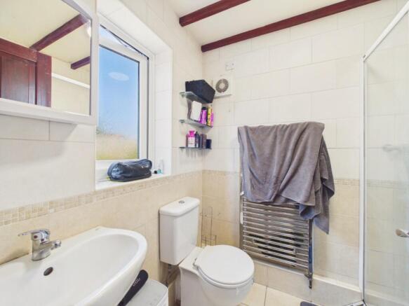 2 bed Semi-Detached for sale Image 11