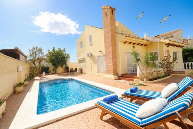 Playa Flamenca Beachside Villa