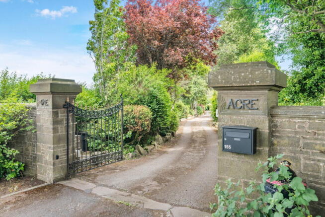4 bed Detached for sale Image 4