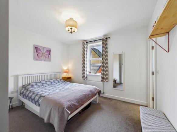 4 bed Detached for sale Image 7