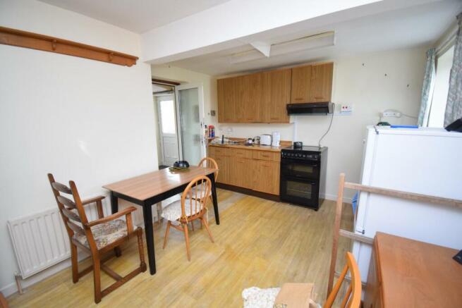 Kitchen 1.JPG