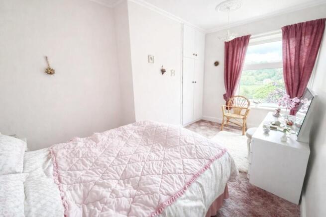 2 bed Terraced for sale Image 5