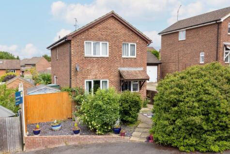 Broke Court, Guildford, Surrey, GU4