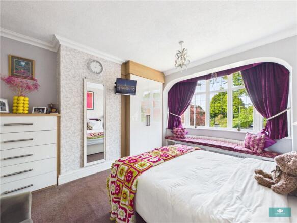 4 bed Semi-Detached for sale Image 4