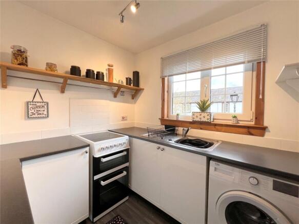 4 Culduthel Court, Inverness, IV2 photo 4