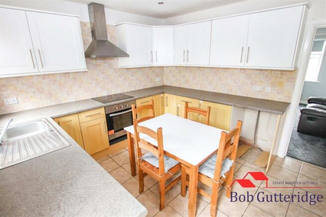 FITTED KITCHEN/DINER