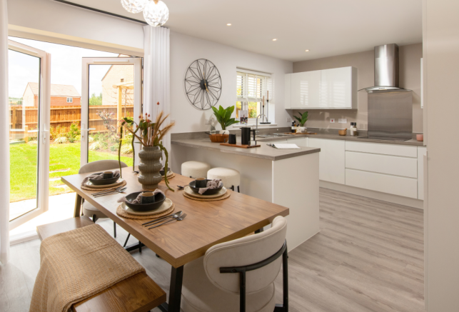 Lynford-Dining