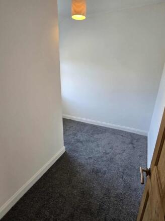 Small 3rd bed
