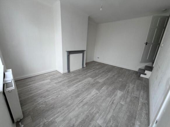 2 bed Terraced for sale Image 2