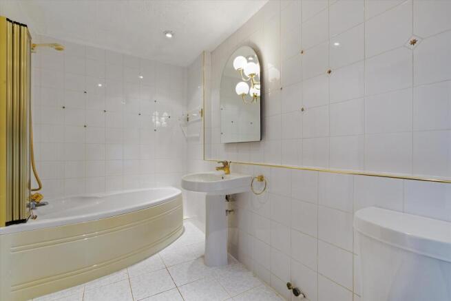3 bed Semi-Detached for sale Image 11