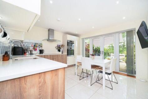 Norfolk Close, Iver, SL0
