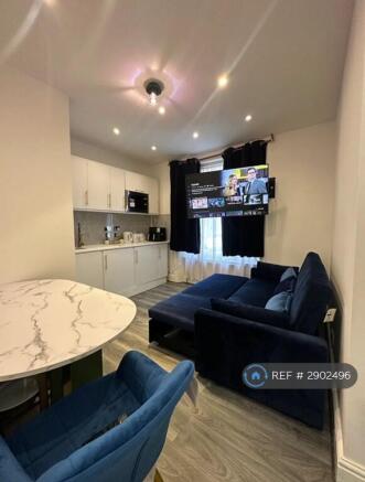 Living / Kitchen