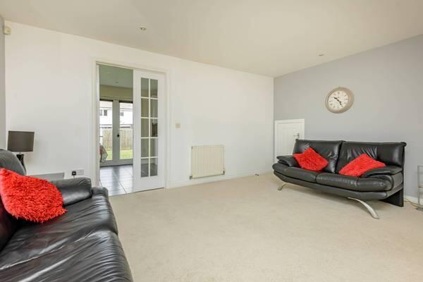 31 Chesterhall Avenue, Macmerry EH33 1QJ photo 4