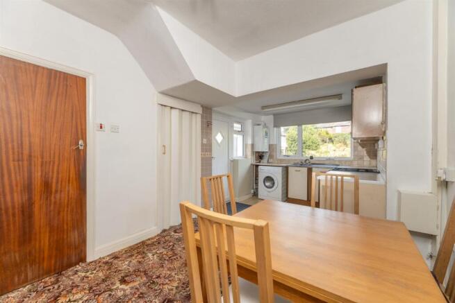 3 bed Semi-Detached for sale Image 10