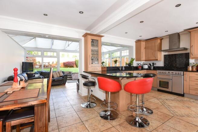Kitchen/Dining Area