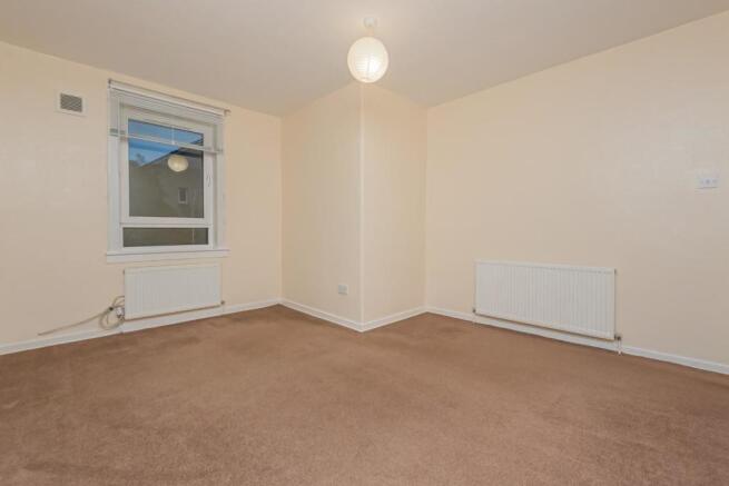 11. Bedroom 1 (1).jpg