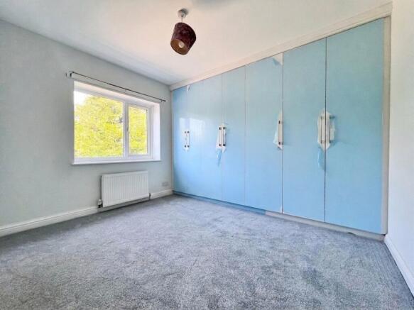 3 bed Semi-Detached to rent Image 7