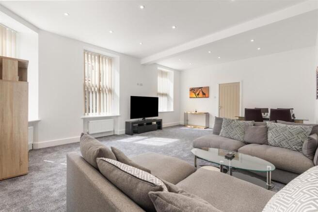 living/dining area