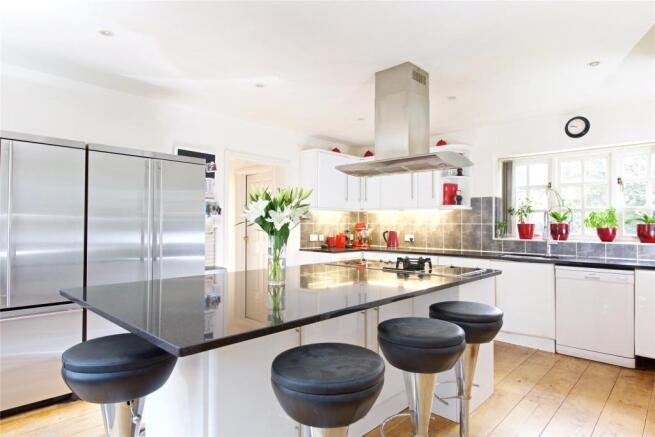 Kitchen/Breakfast Rm