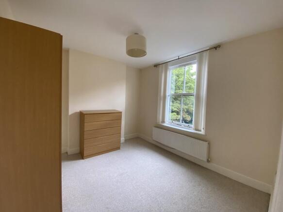2 bed Apartment to rent Image 7