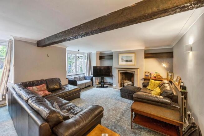 5 bed Cottage for sale Image 5