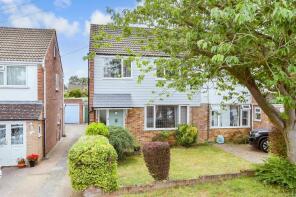 17, Pinewood Way, Brentwood CM13 1HS