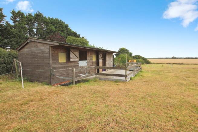 5 bed Detached for sale Image 4