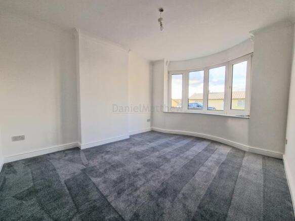 Lounge/Kitchen