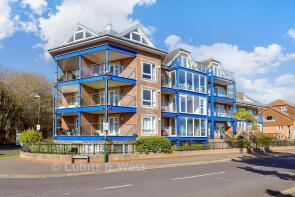Flat 1, The Quarterdeck, Kings Parade, Aldwick PO21 2FZ