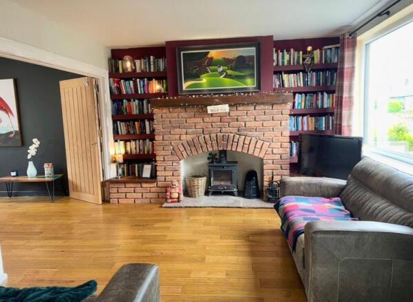 4 bed Semi-Detached for sale Image 6