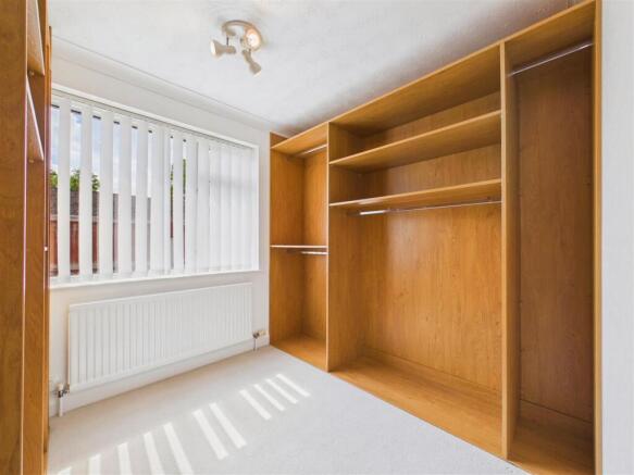 3 bed Detached Bungalow for sale Image 8