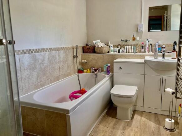 Photo 6