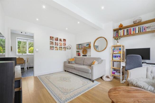 33 Westcott Recp 2.jpg