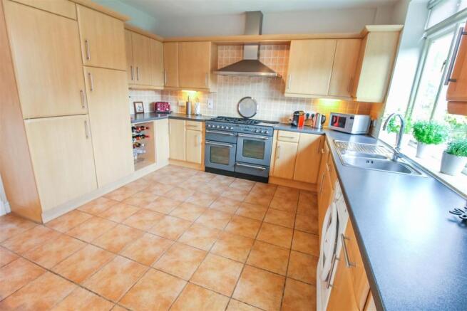 HighfieldKitchen.JPG