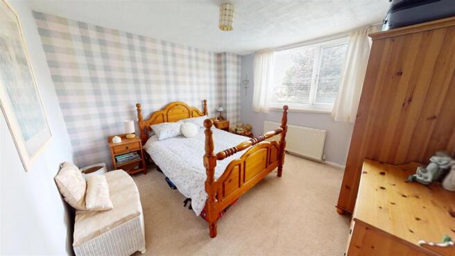 3 bed Semi-Detached for sale Image 7
