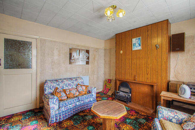 6 Grove Gardens, Enfield, EN3 5PG
