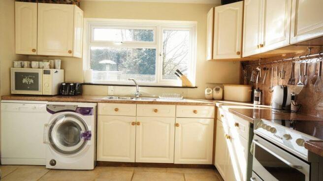 Living Kitchen 4