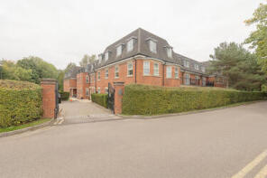 9, Castlecroft House, Castlecroft Road, Wolverhampton WV3 8NA