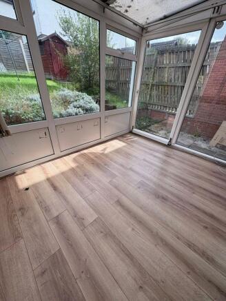 3 bed Semi-Detached to rent Image 8