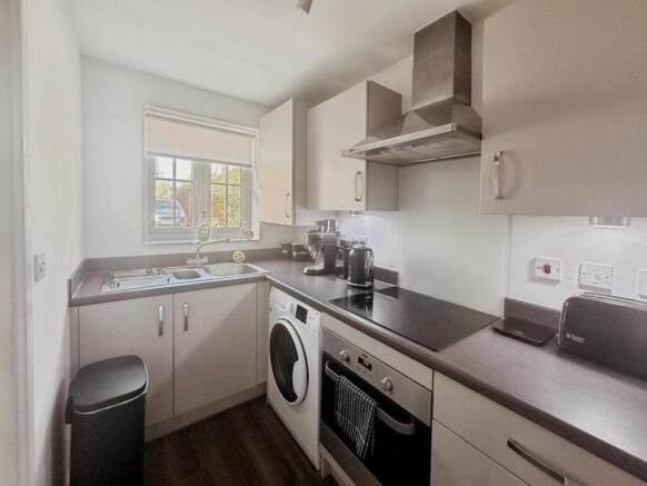 Lapins Close, Nottingham, Nottinghamshire, NG8 photo 4