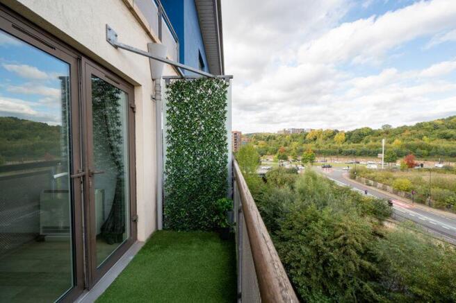 Balcony & Views