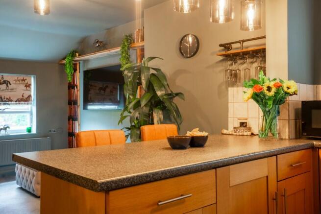1 bed Apartment to rent Image 5