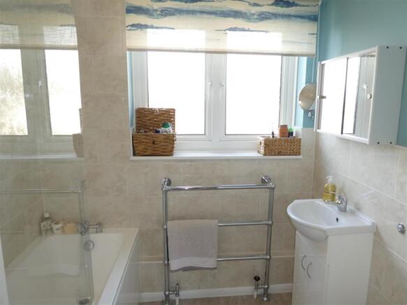 bathroom.JPG