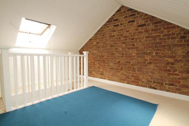 LOFT ROOM