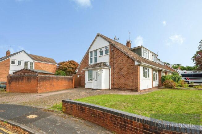 2-bed semi-detached on Broomfield Close, Kidderminster, DY11 5PD, £220,000