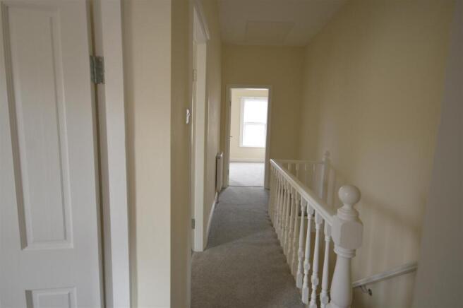 3 bed Terraced for sale Image 10