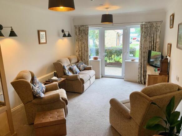 1 bed Retirement Property for sale Image 4