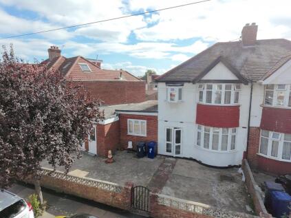 Kingsley Avenue, Southall, Middlesex, UB1 2LZ